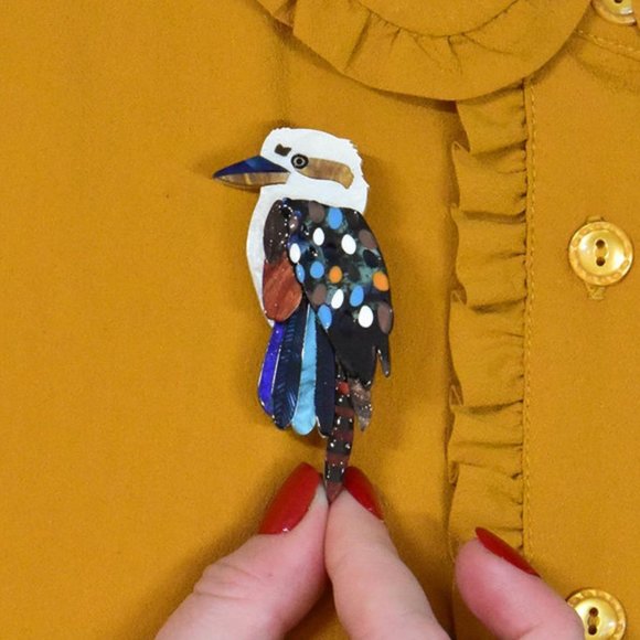 Erstwilder x Jocelyn Proust Designs GUMTREE ROYALTY Kookaburra Bird Brooch NIB - Picture 3 of 11